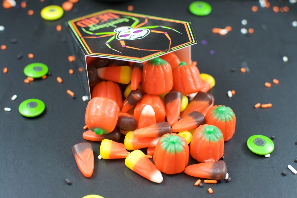 Fab Recipe: Halloween Candy Bark