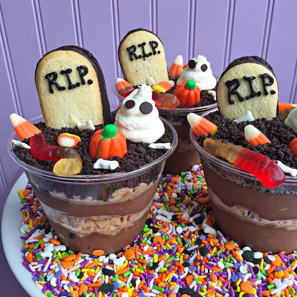 Ghoulish Graveyard Dirt Cups