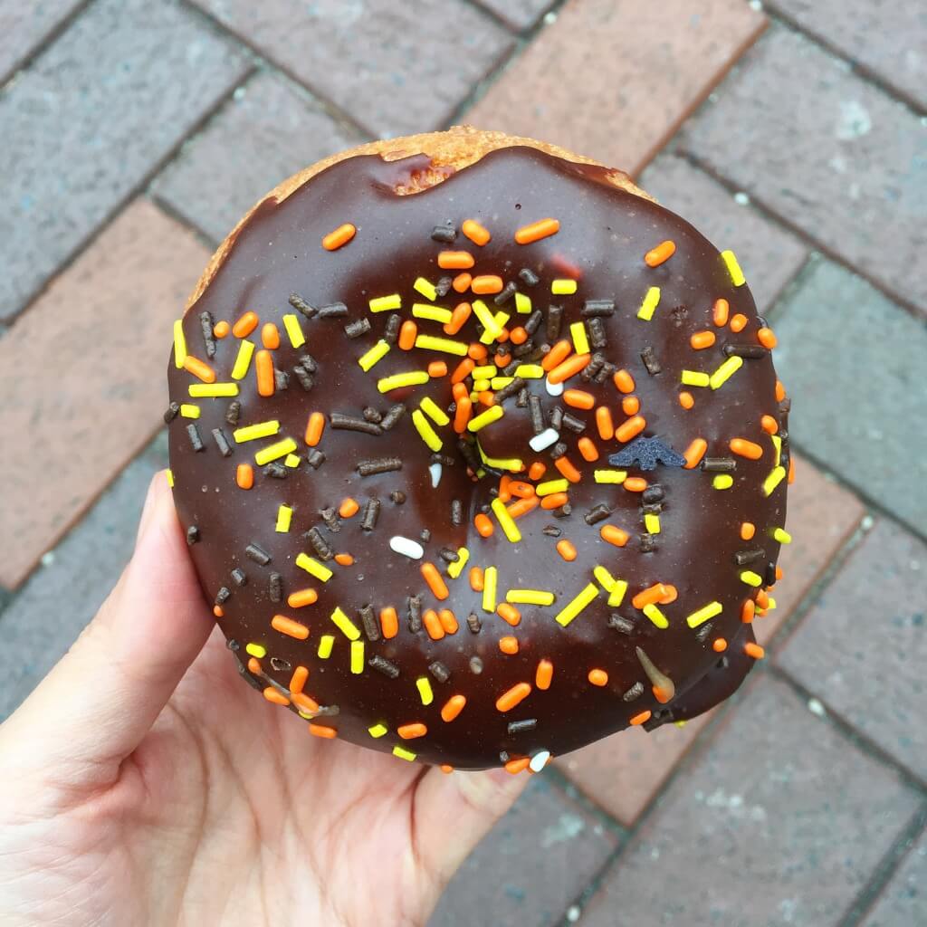 Chocolate Doughnut at Dinkel's Bakery // Photo: @fabsoopark 