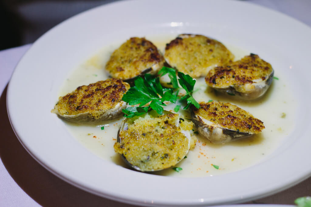 Baked Clams at Viaggio // @chelsias 