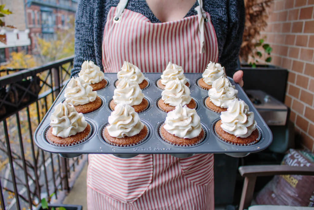 Sweet Potato Cupcakes with Marshmallow Frosting // Photo: @chelsias