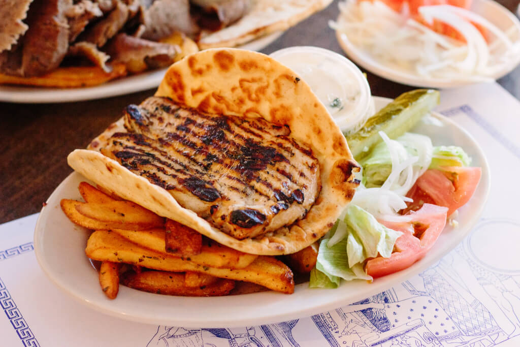 Chicken Breast on Pita Kalamata Dinner from Athenian Room // Photo: @chelsias