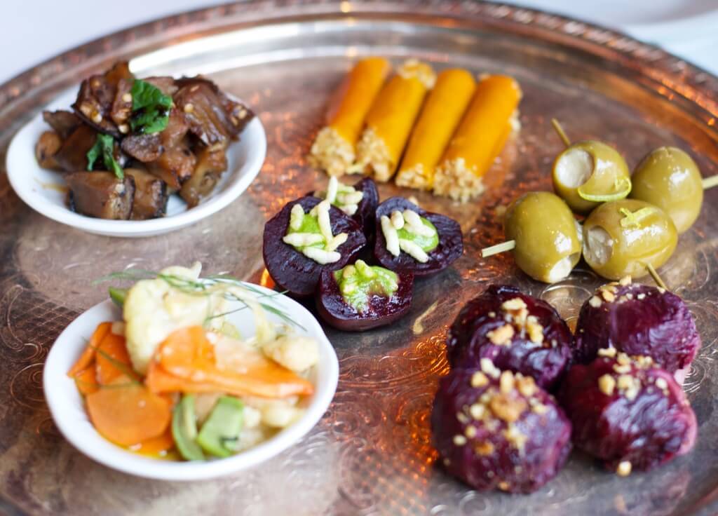 Nonna's Relish Tray at Formento's // Photo: @fabsoopark