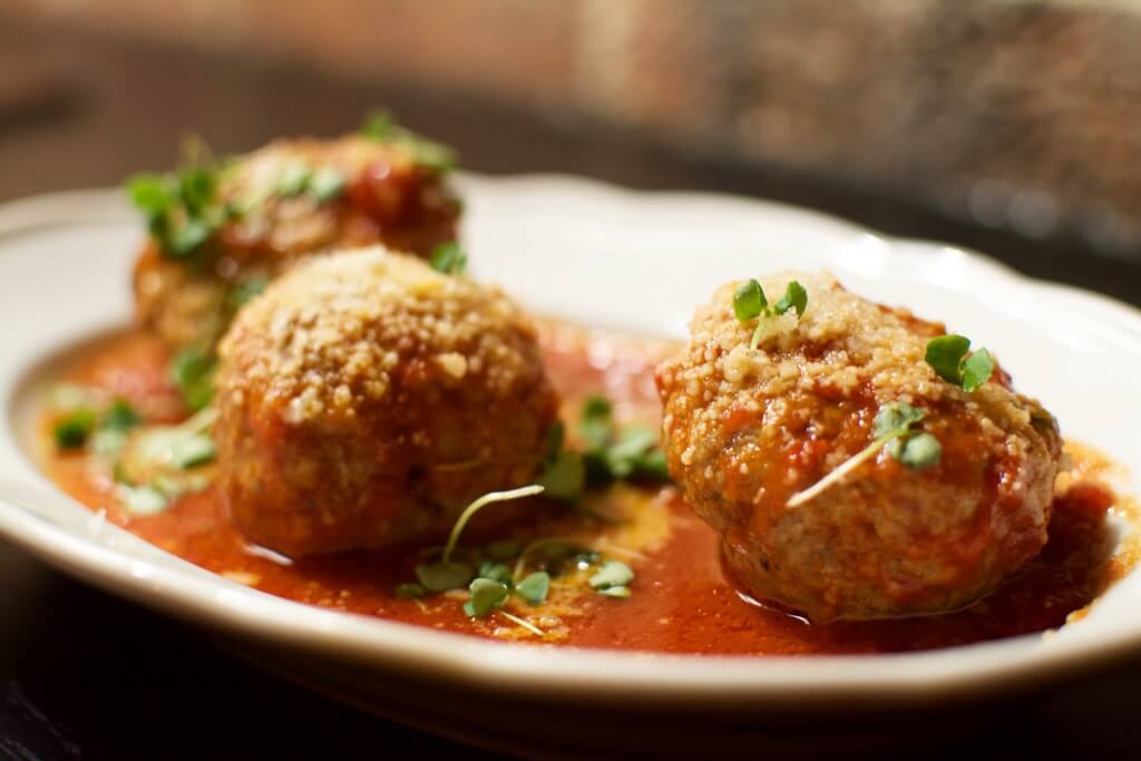 Nonna's Meatballs at Formento's // Photo: @fabsoopark