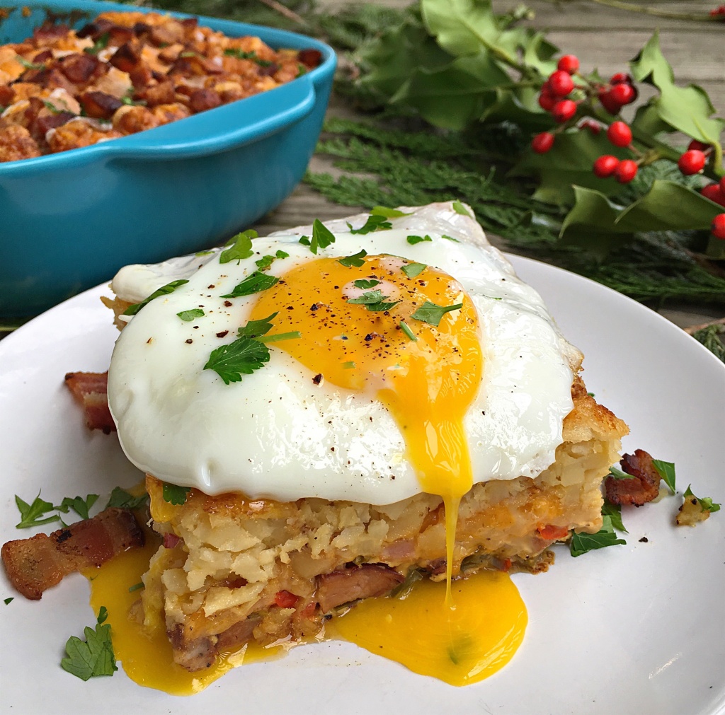 Holiday Breakfast Casserole with Sunny Side Up Egg // Photo: @sherriesavorsthecity