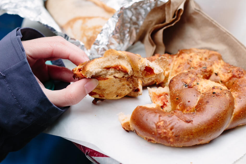 Pizza-stuffed soft pretzel // Photo: @chelsias