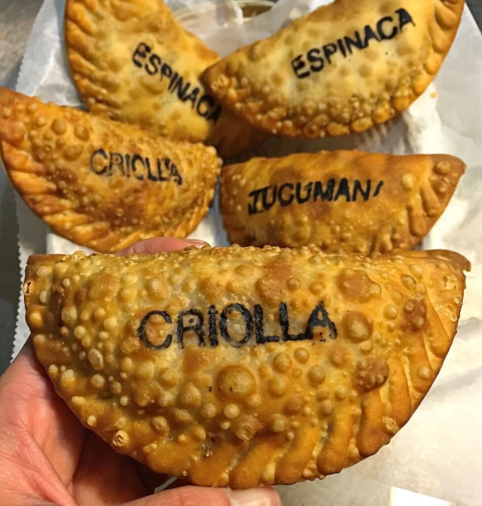 A basket of empanadas at El Nandu // Photo: @sherriesavorsthecity