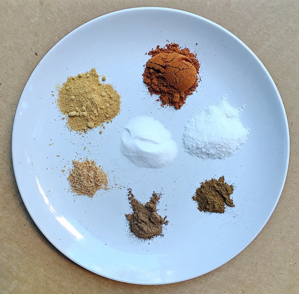(Counter Clockwise) Cinnamon, Ginger, Nutmeg, Allspice, Cloves, Salt and (Center) Baking Soda // Photo: @sherriesavorsthecity