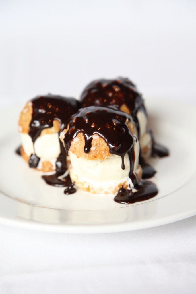 Profiteroles from Mon Ami Gabi // Photo: Christina Slaton