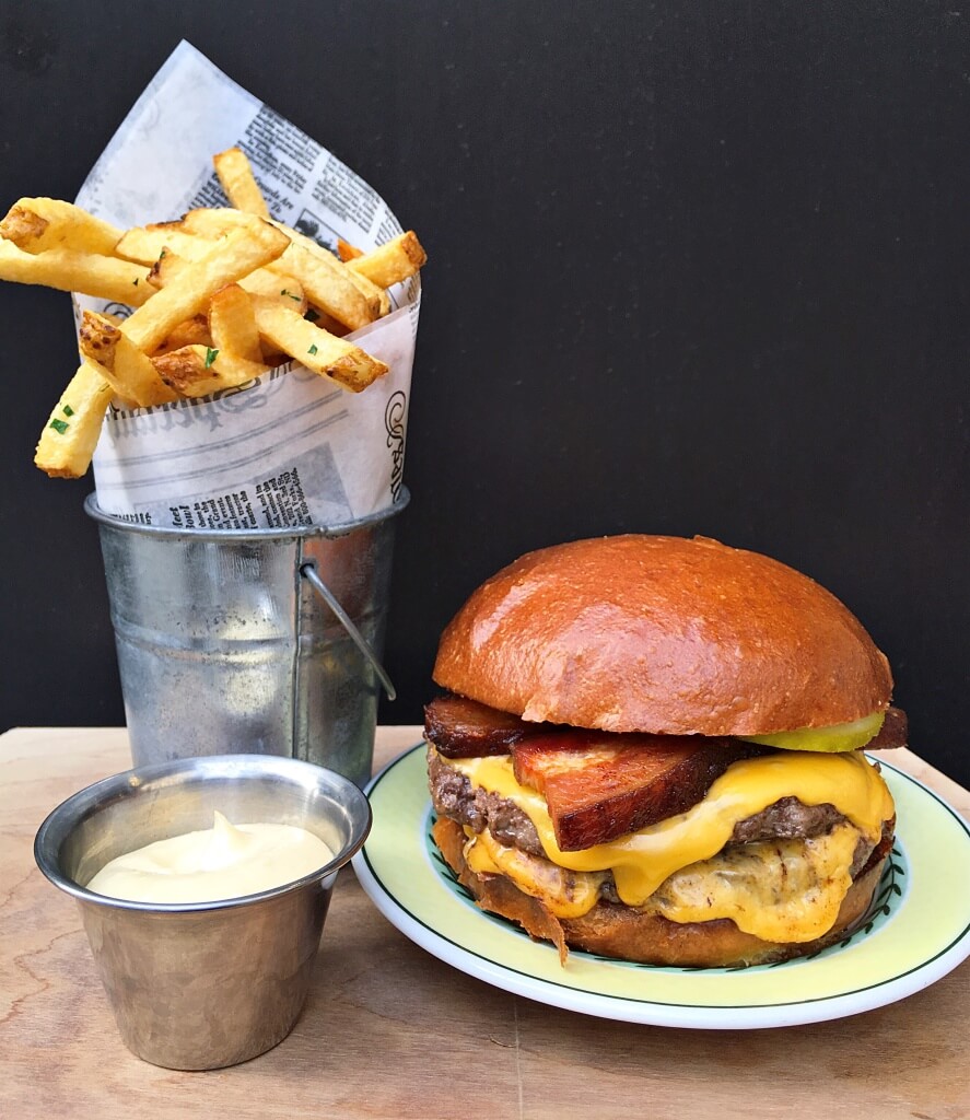 Les Cheeseburger Royale at Cochon Volant // Photo: @sherriesavosrthecity