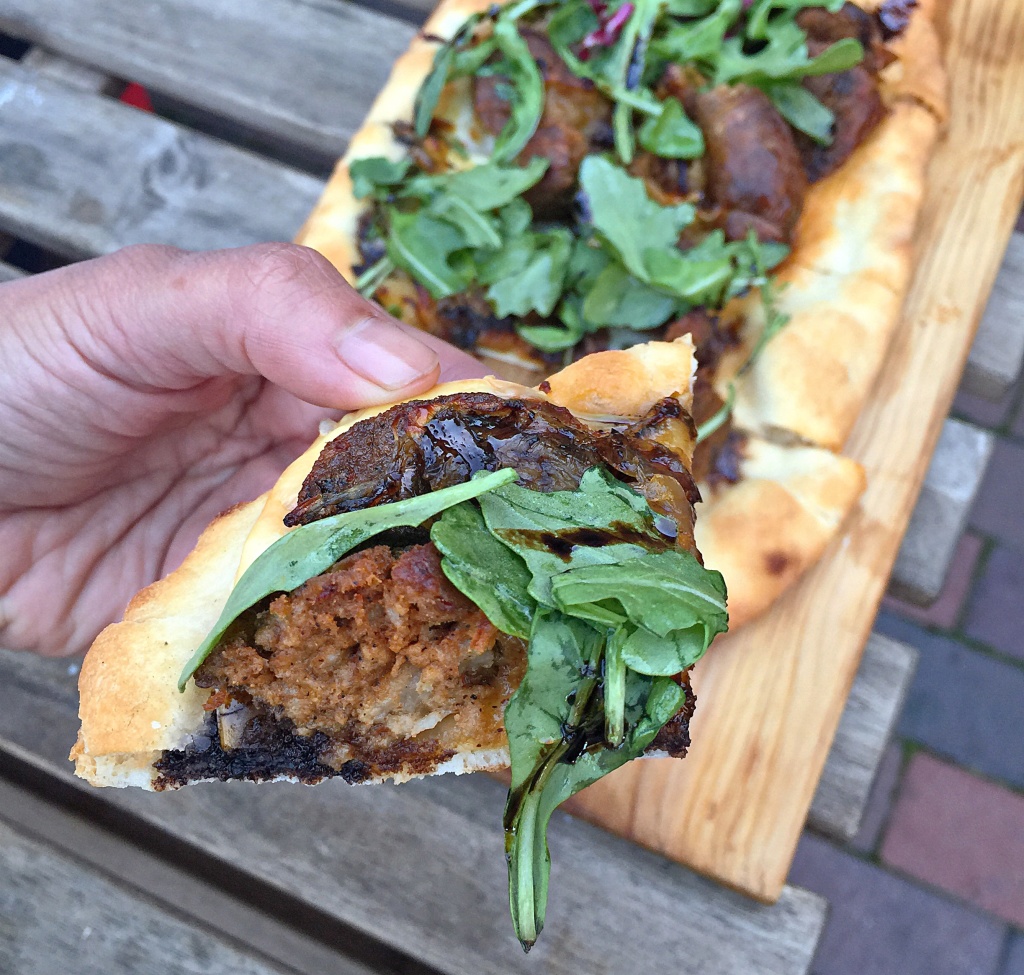 Spicy Sausage and Cheddar Cheese Flatbread // Photo: @sherriesavorsthecity