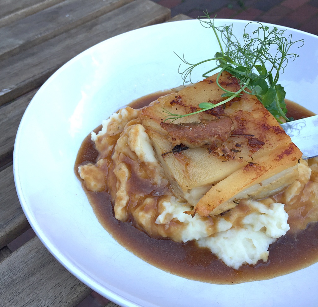 Slow Roasted Pork Belly at Peckish Pig // Photo: @sherriesavorsthecity