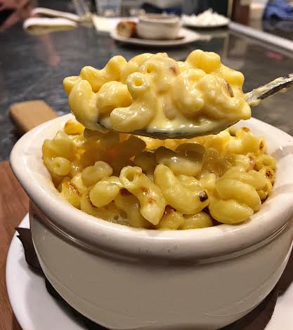 Macaroni and Cheese at Mindy's Hot Chocolate // Photo: @sherriesavorsthecity