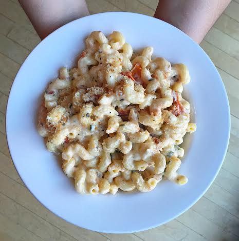 Macaroni and Cheese at Feast // Photo: @sherriesavorsthecity