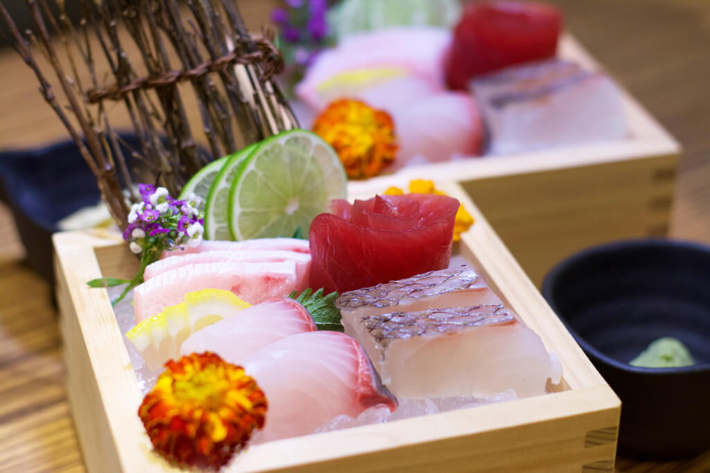 Sashimi Series at Blufish Vernon Hills // Omakase Dinner // Photo: @fabsoopark