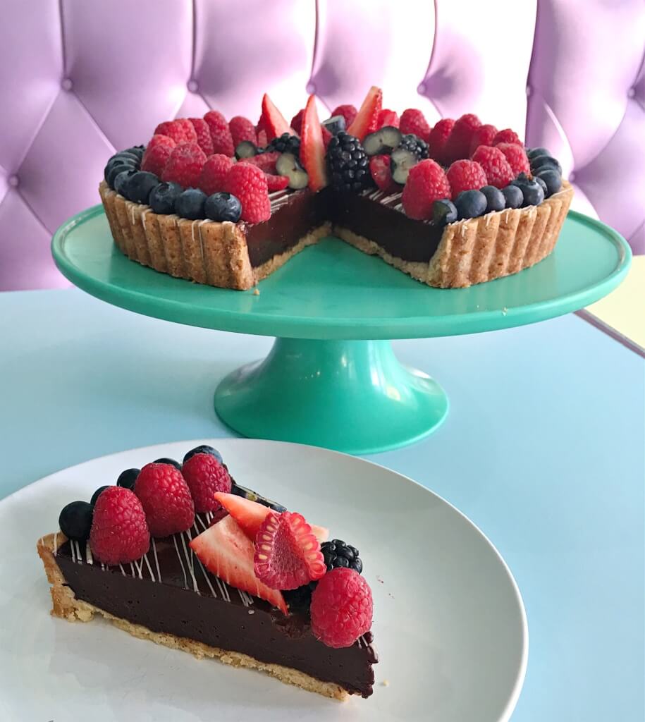 Sweetheart Tart // Photo: @whatscookingwithkendall