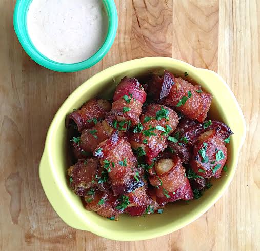 Bacon Wrapped Tater Tots with Chipotle Ranch Dipping Sauce // Photo: @sherriesavorsthecity