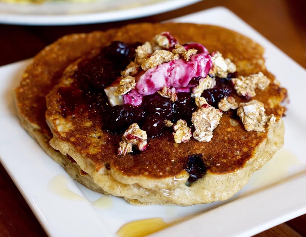 Blueberry Pancakes // Photo: @fabsoopark