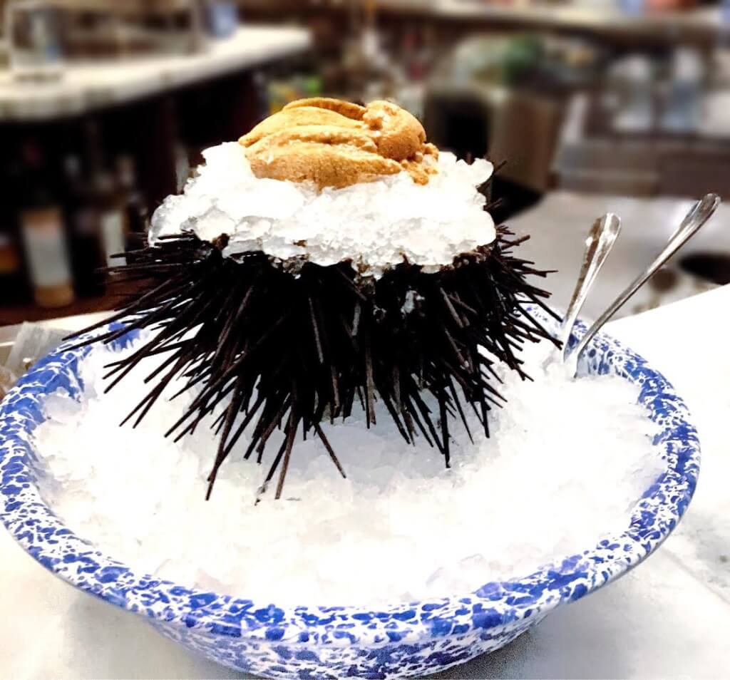 Uni at Cold Storage // Photo: @topchicagoeats