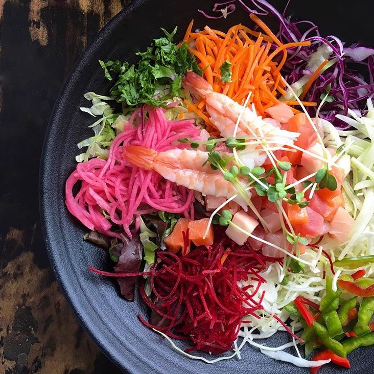 Sashimi Bap at En Hakkore // Photo: @topchicagoeats