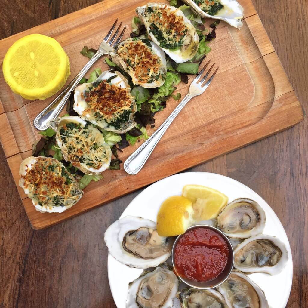 Oysters at Hubbard Inn // Photo: @topchicagoeats