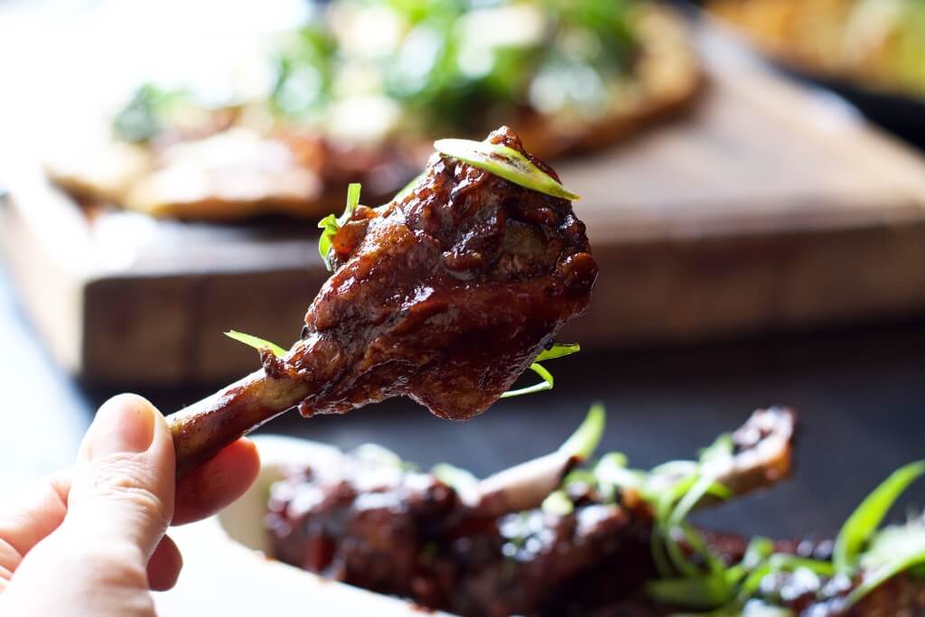 Duck Wings at The Duck Inn // Photo: @fabsoopark