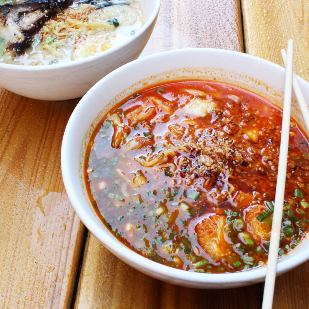 Fab Review: Ramen-san // Kimchi and Fried Chicken Ramen // Photo: @senxeats