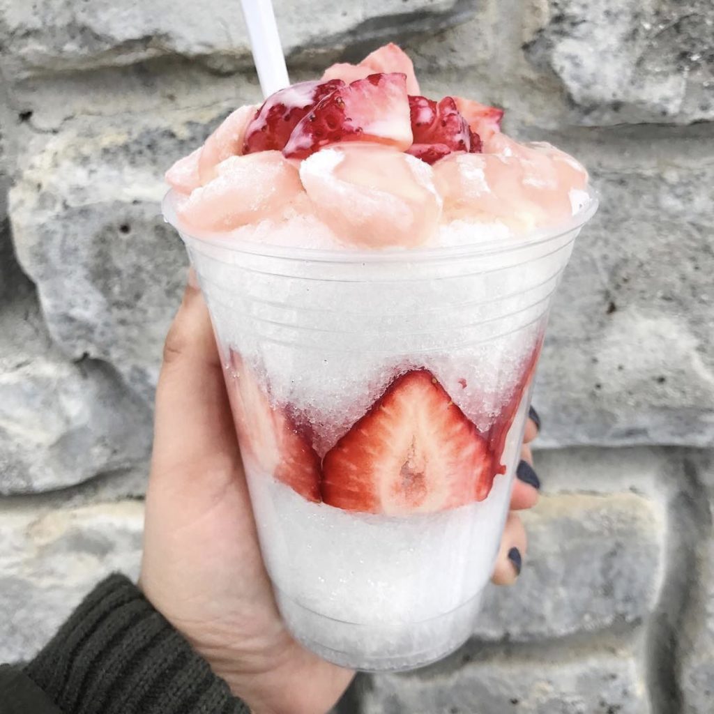Lychee Shaved Ice at Re Leaf // Photo: @topchicagoeats