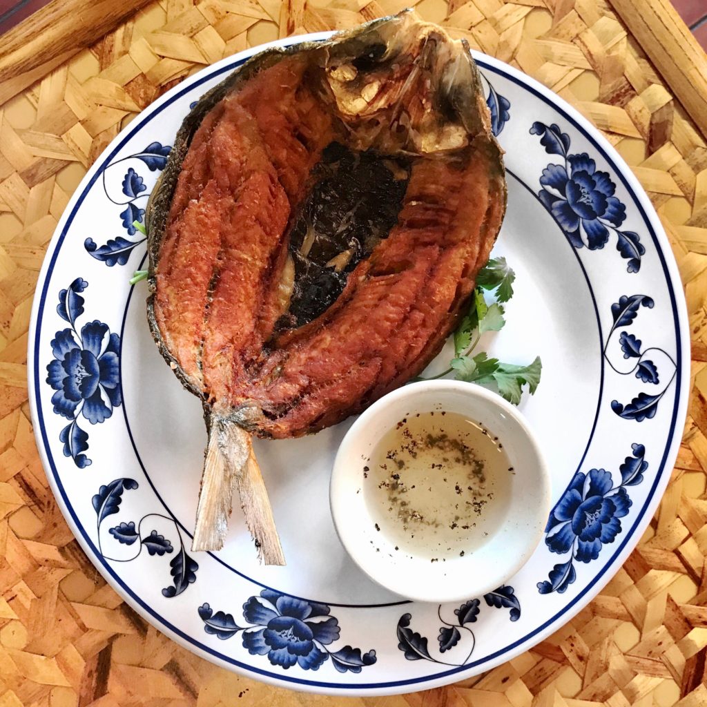 Fab Review: Uncle Mike's Place // Bangus // Photo: @topchicagoeats