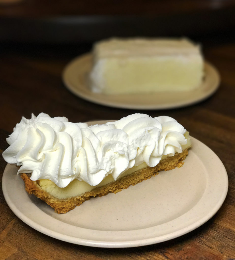 Fab Happenings: Chicago's North Shore Restaurant Month 2017 // Key Lime Pie at Bob Chinn's // Photo: @fabsoopark