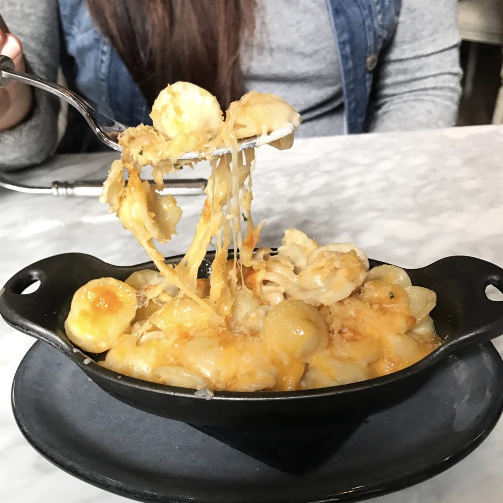 Three Cheese Mac & Cheese at Blue Door Kitchen & Garden // Photo: @topchicagoeats