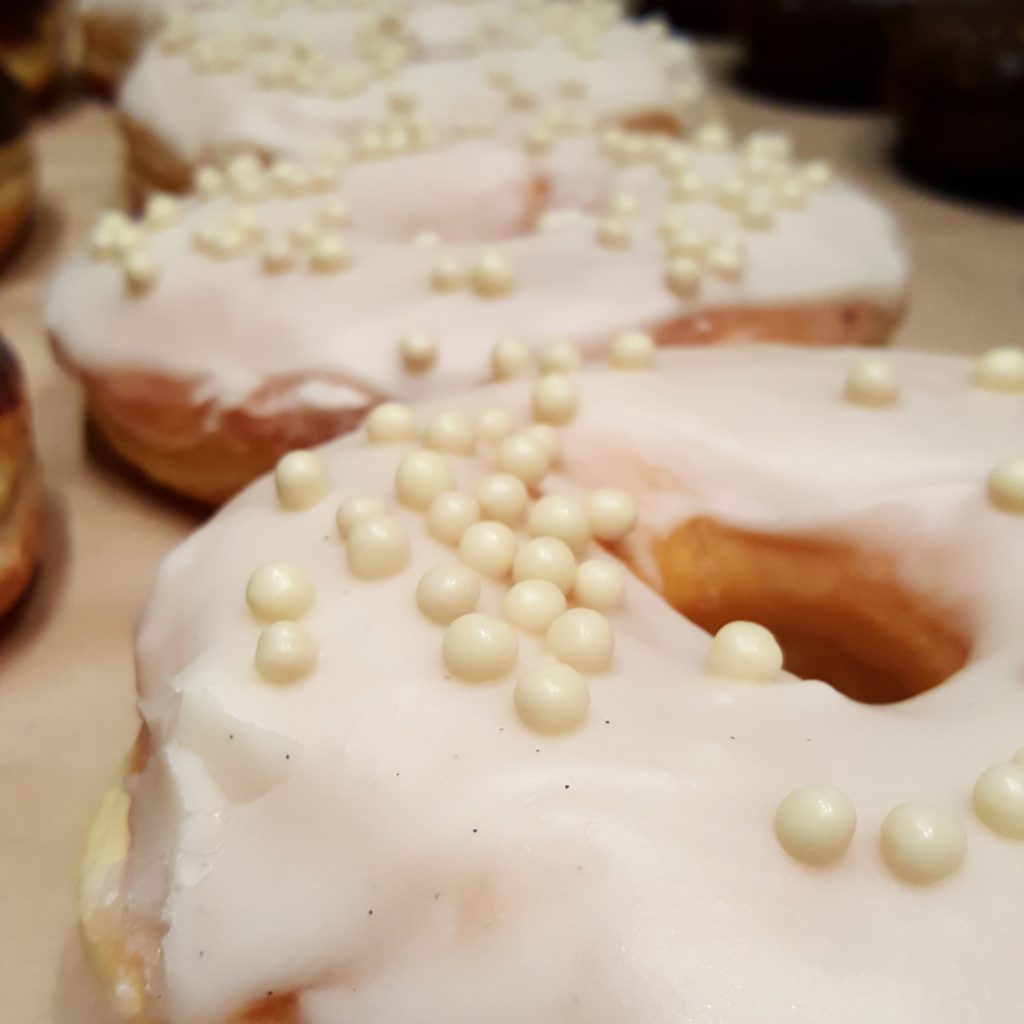Vanilla Iced Doughnut at Firecakes // Photo: @poweredbydoughnuts