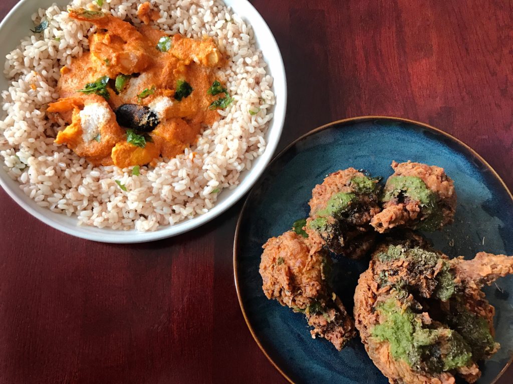 Fab Review: Brunch at Mango Pickle // Goan Coconut Shrimp Curry and Chicken Wings "65" // Photo: @topchicagoeats