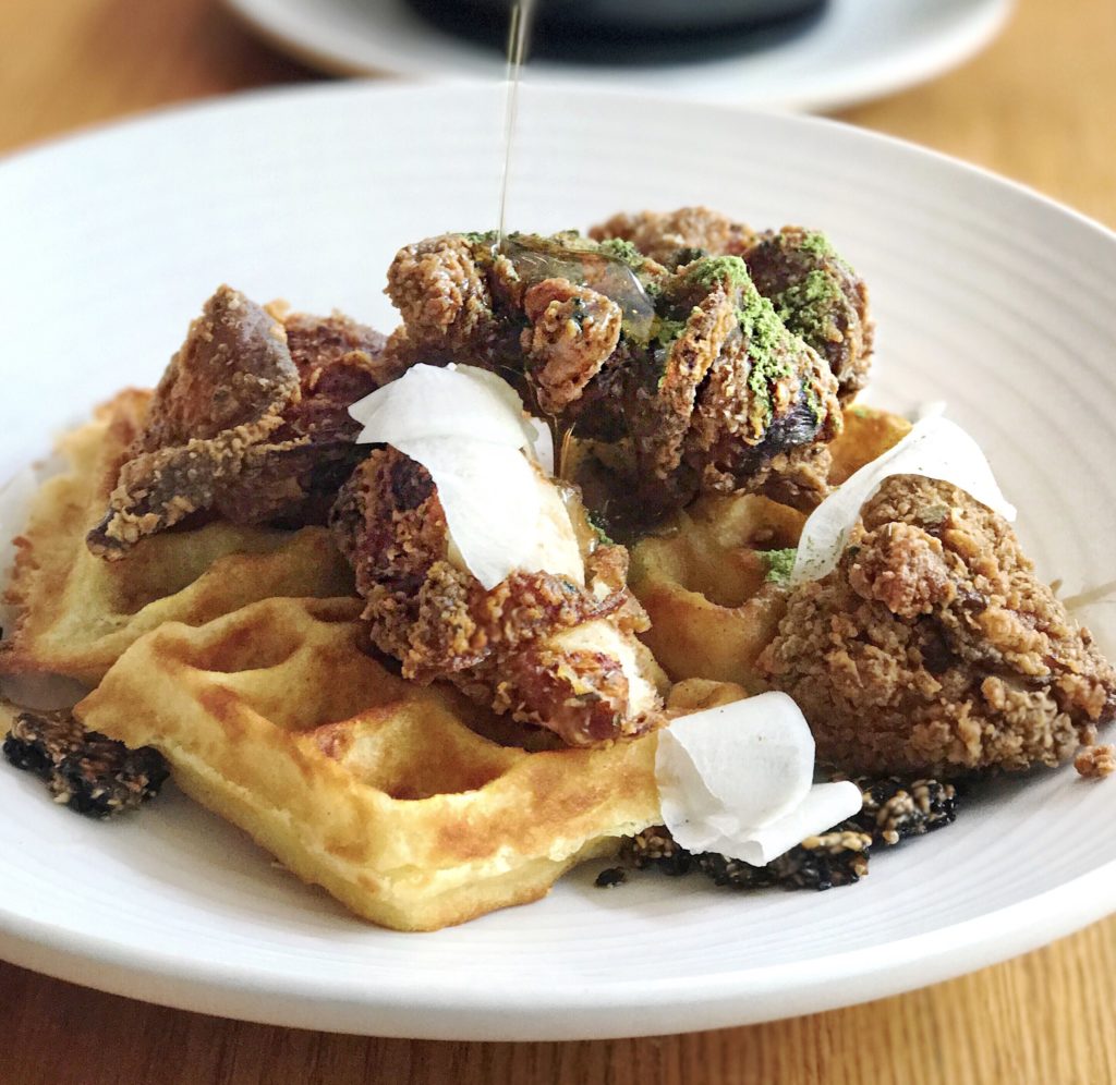 Fab Review: Brunch at Gather // Chicken & Waffles // Photo: @topchicagoeats