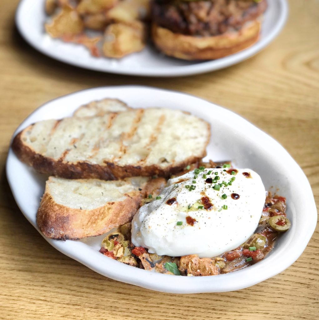 Fab Review: Brunch at Bar Lupo // Fresh Burrata // Photo: @topchicagoeats