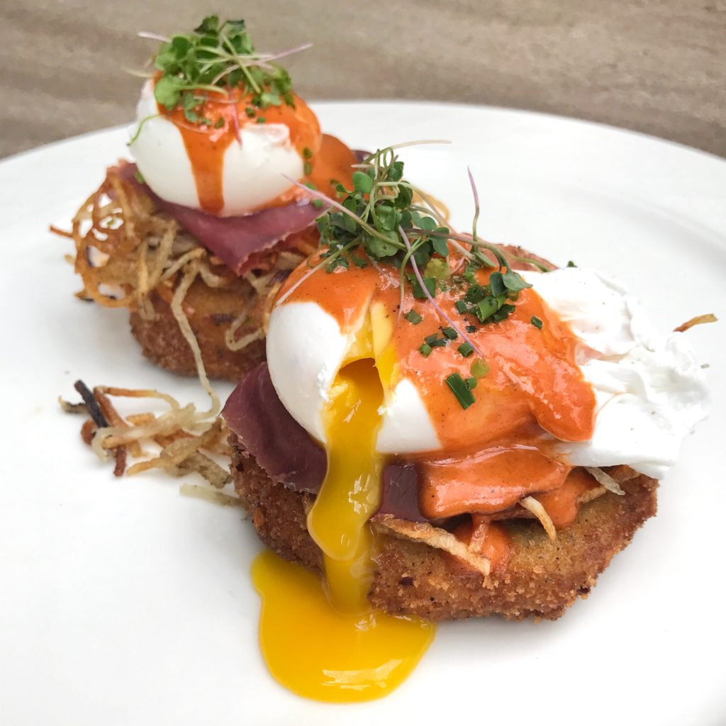 Fab Review: Brunch at La Storia // Crispy Eggplant Benedict // Photo: @topchicagoeats