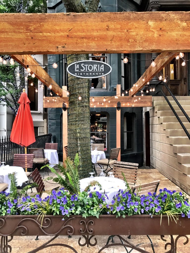 Fab Review: Brunch at La Storia // Exterior // Photo: @topchicagoeats