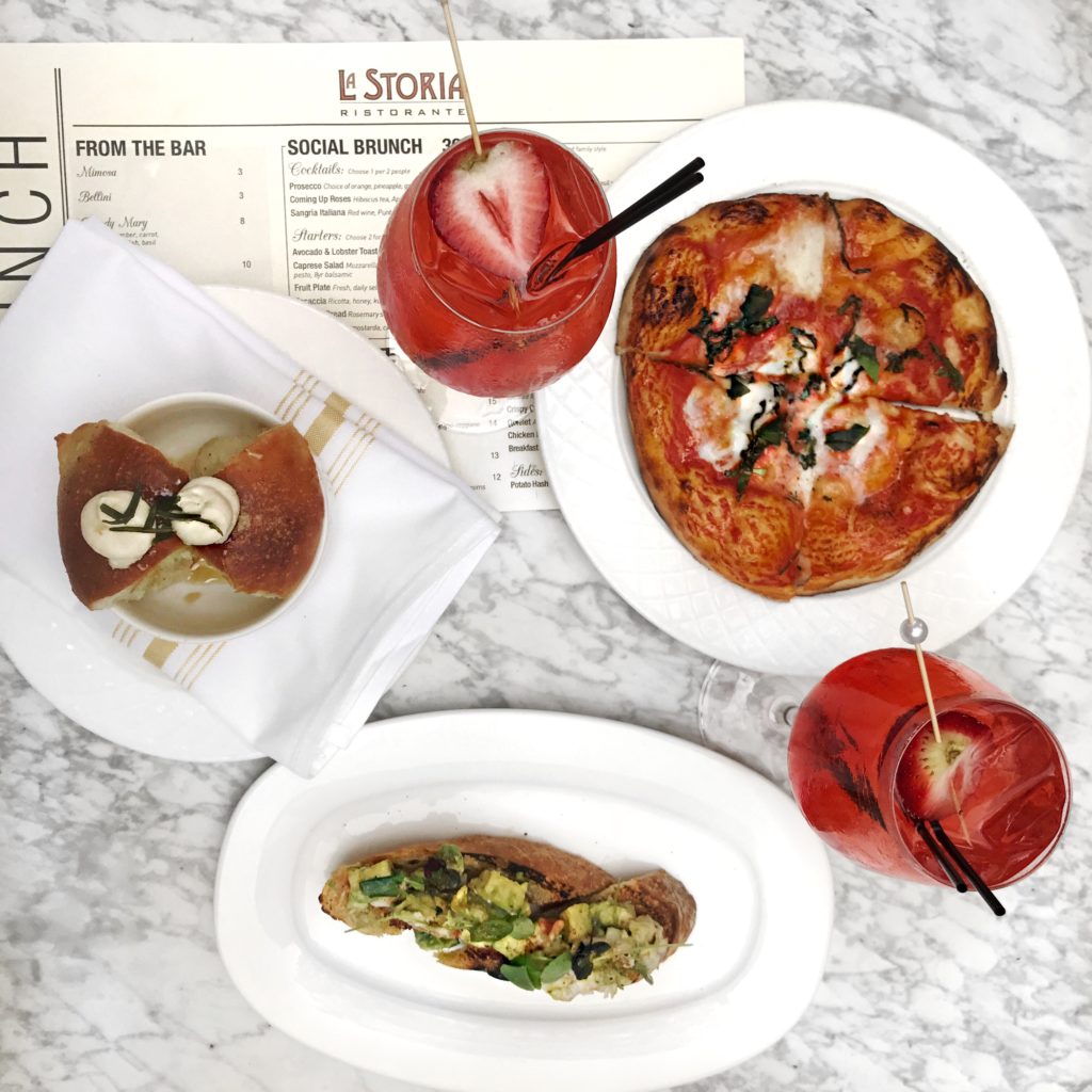 Fab Review: Brunch at La Storia // Monkey Bread, Margherita Pizza, Avocado & Lobster Toast, and Coming Up Roses Cocktails // Photo: @topchicagoeats