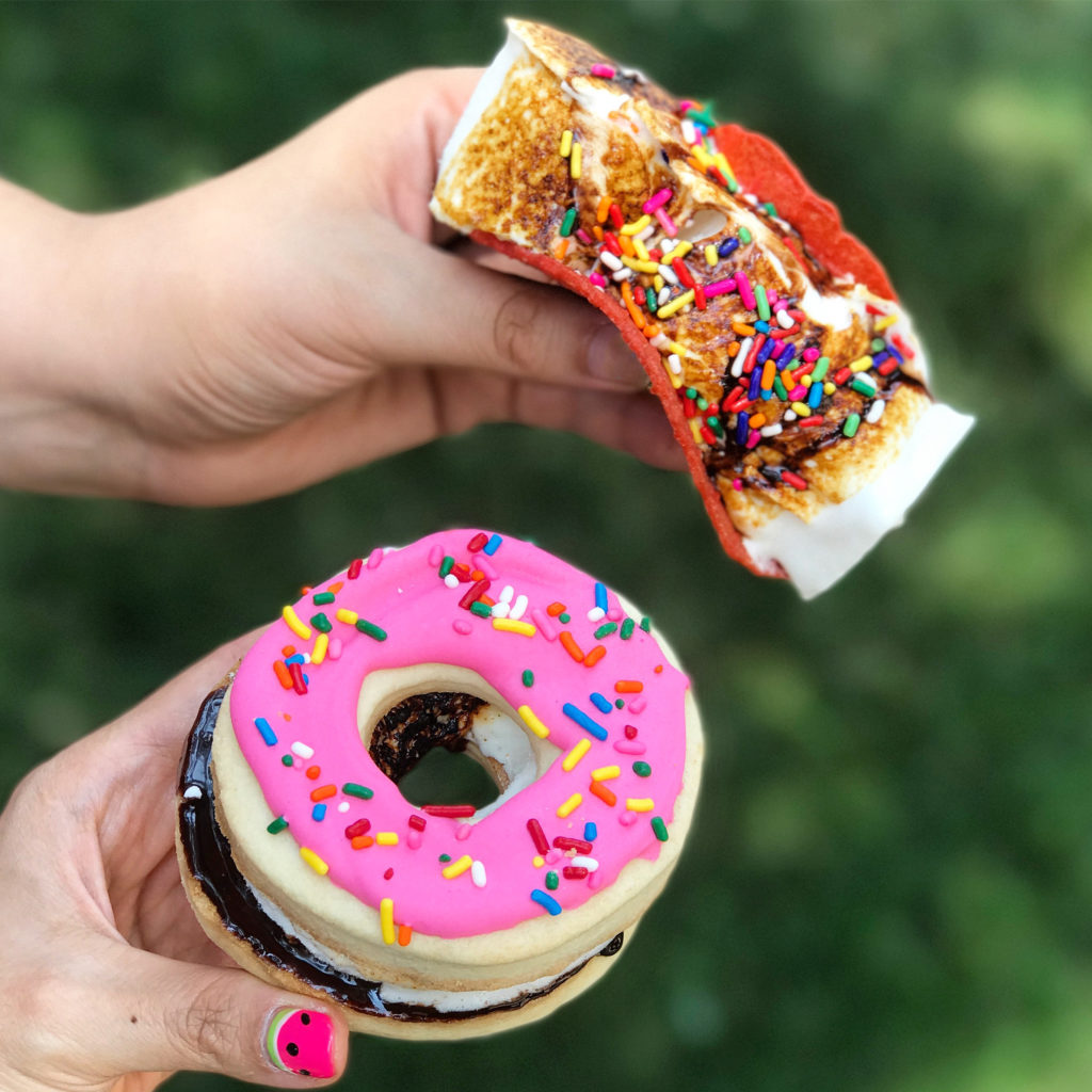 Fab Review: XO Marshmallow // S'maco and Donut S'more // Photo: @fabsoopark