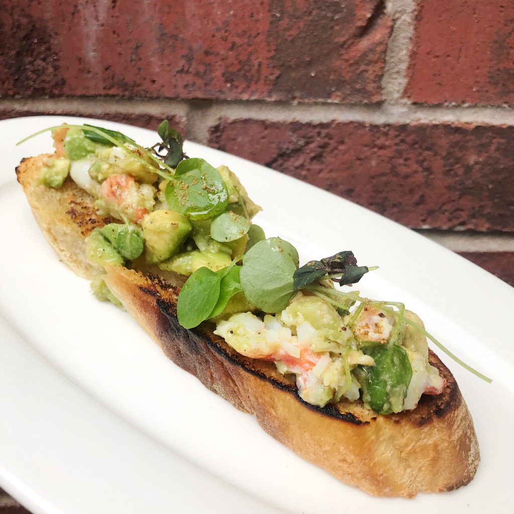 Fab Review: Brunch at La Storia // Avocado & Lobster Toast // Photo: @topchicagoeats