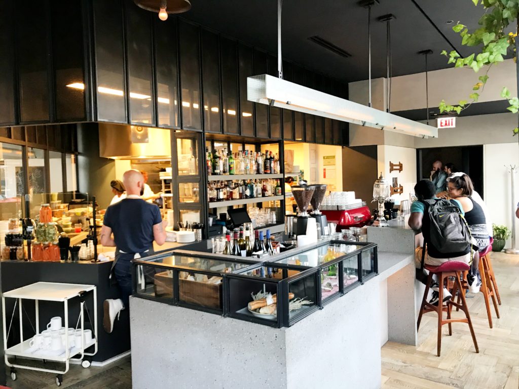 Fab Review: Café Robey // Kitchen and Coffee Bar // Photo: @topchicagoeats