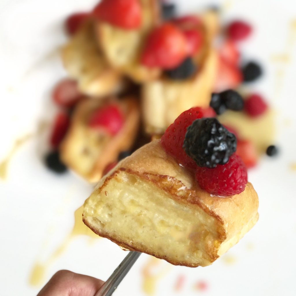 Fab Recipe: Very Berry French Toast // Photo: @fabsoopark