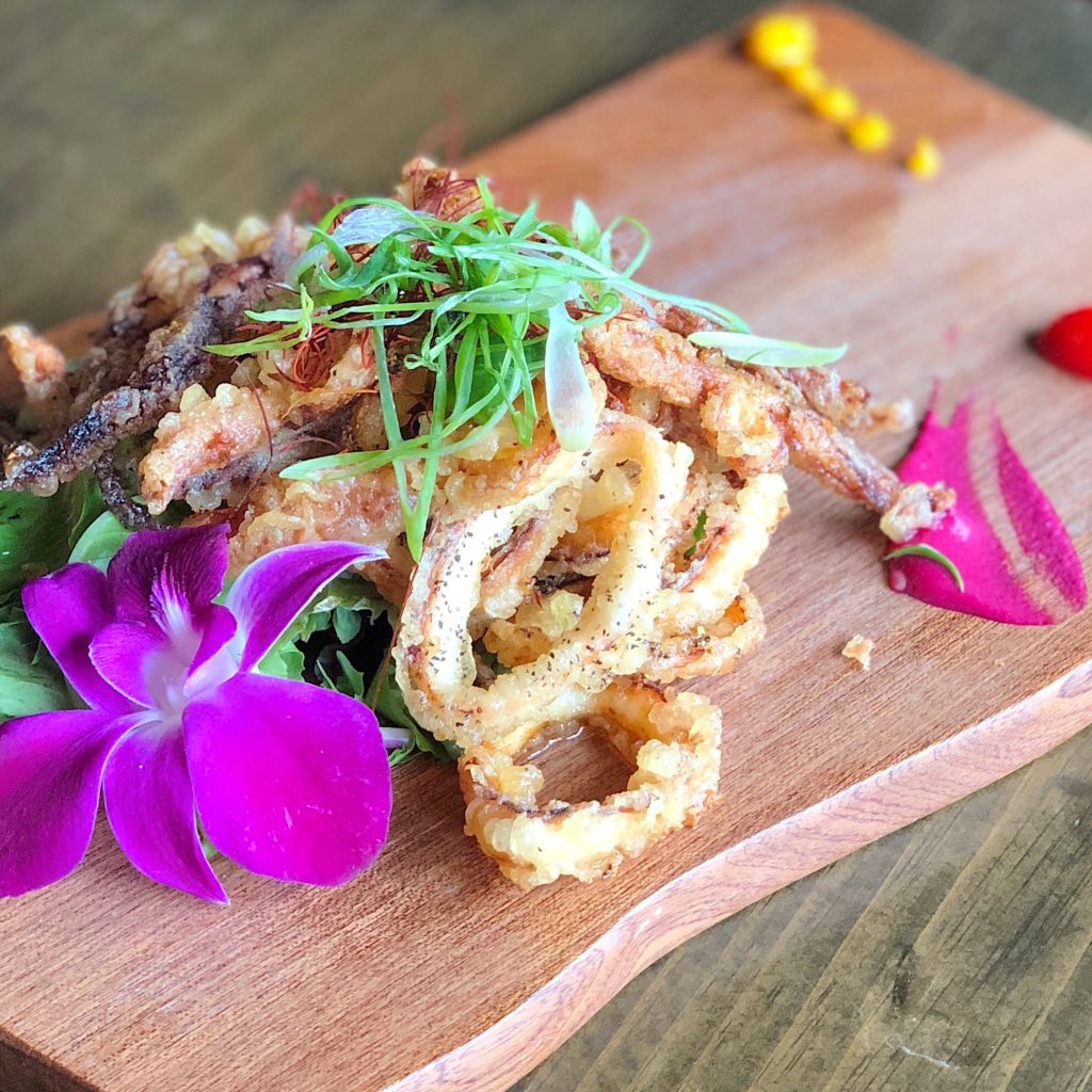 Fab Review: Raisu // Golden Calamari // Photo: @topchicagoeats