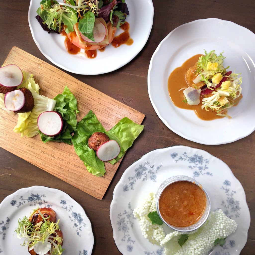 Fab Happenings: Chicago's North Shore Restaurant Month 2018 // Charred Eggplant & Tomato, Frisée Fried Tofu, Pandan Tapioca Pearl Crackers, Vegetarian Scallop, and Chicken Meatballs at NaKorn // Photo: @fabfoodchicago