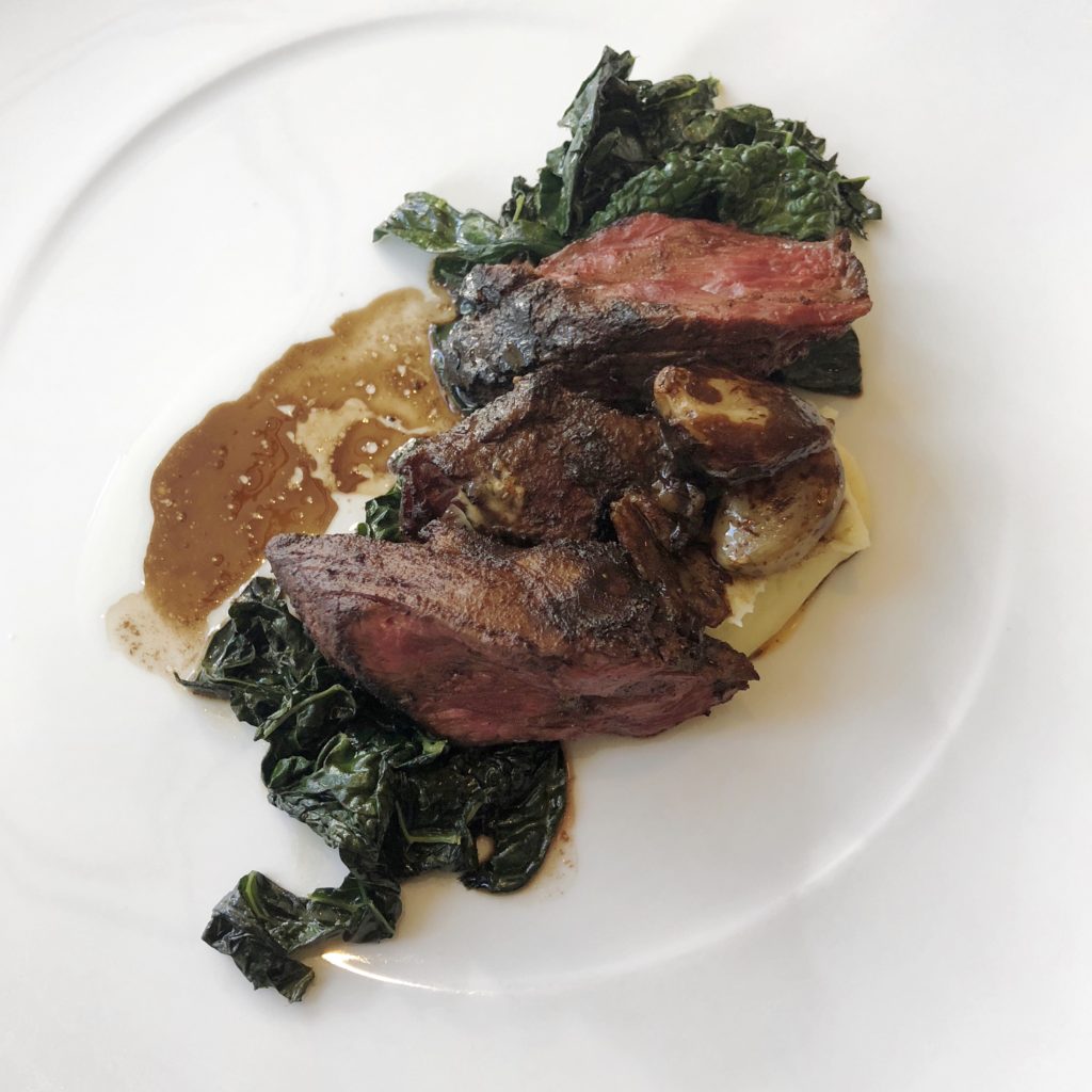 Hanger Steak at Travelle Kitchen + Bar // Photo: @topchicagoeats