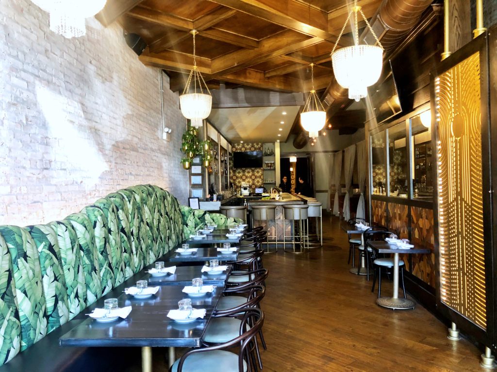 Fab Review: Brunch at Ronero // Interior // Photo: @topchicagoeats