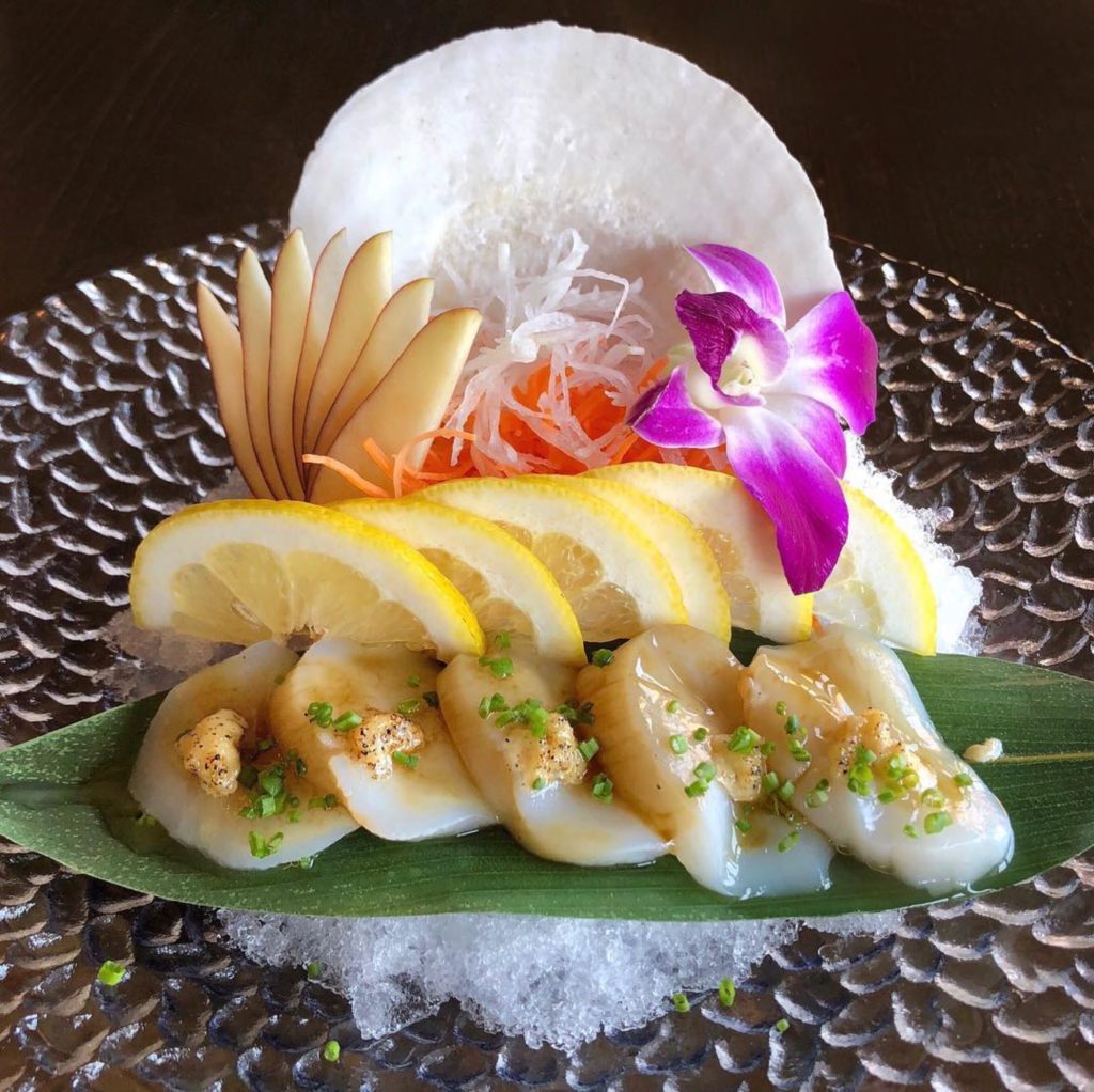 Fab Review: Raisu // Scallop Sashimi // Photo: Raisu Japanese Fine Dining