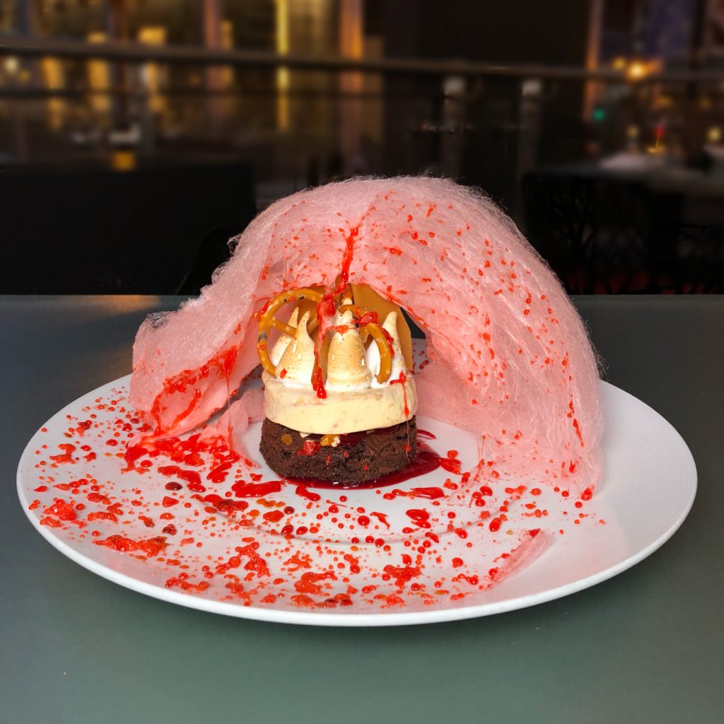 Fab Review: Katana // Carnival Cake // Photo: @topchicagoeats