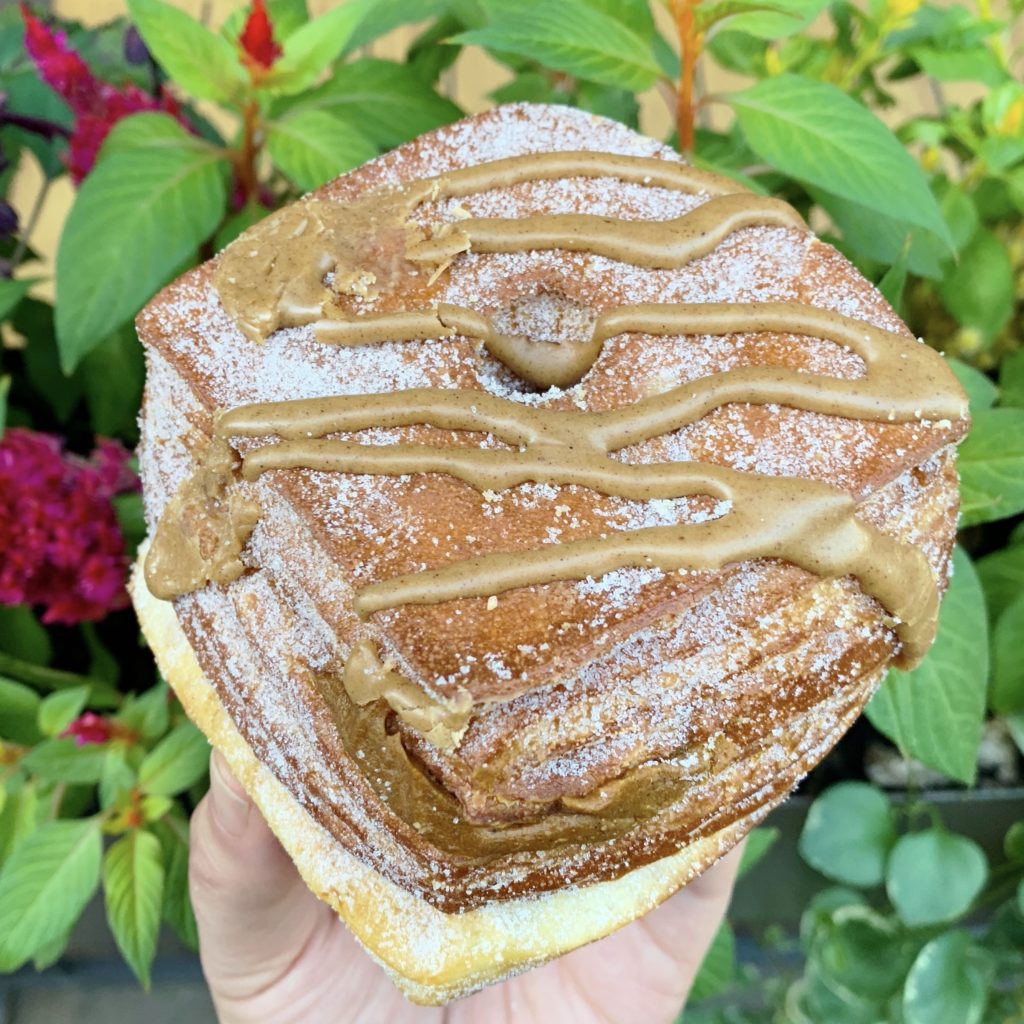 Fab Happenings: Top 5 Fall Treats 2018 // Pumpkin Pie Le Stan at Stan’s Donuts // Photo: @topchicagoeats 