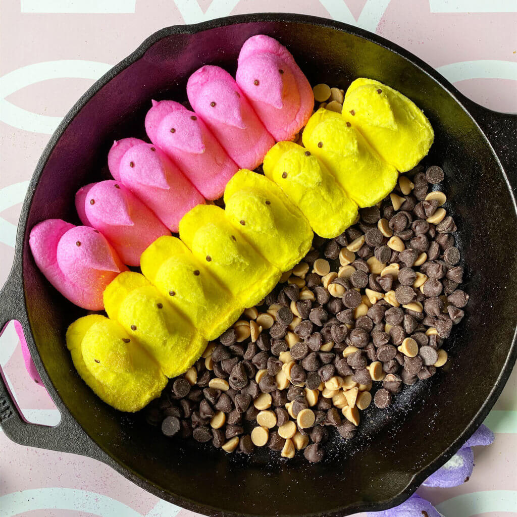 Fab Recipe: PEEPS Peanut Butter S'mores Dip // Photo: @fabsoopark